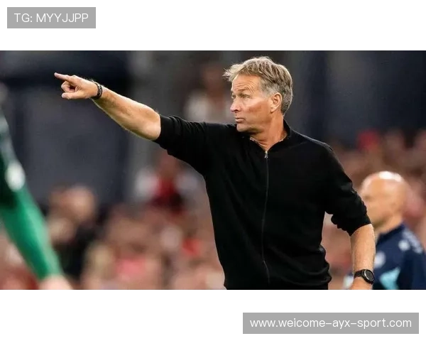 尤尔曼德谈勒沃库森：关键时刻韧性助球队稳定发挥，勒沃库森阵型