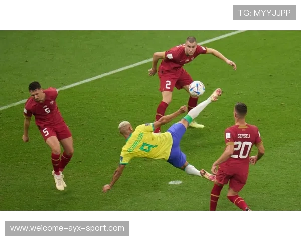 特鲁宾在补时阶段门前头球绝杀，助本菲卡抢下附加赛门票