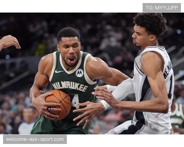 字母哥篮下杀伤力无人可挡